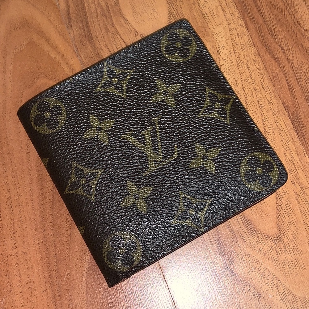 Authentic Louis Vuitton Monogram Marco Bifold Leather Wallet